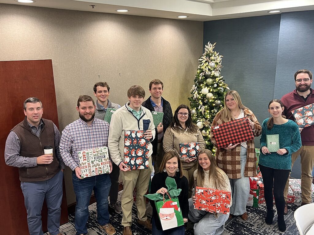 Mauldin & Jenkins Spreads Holiday Cheer by Adopting Families in Need Mauldin & Jenkins